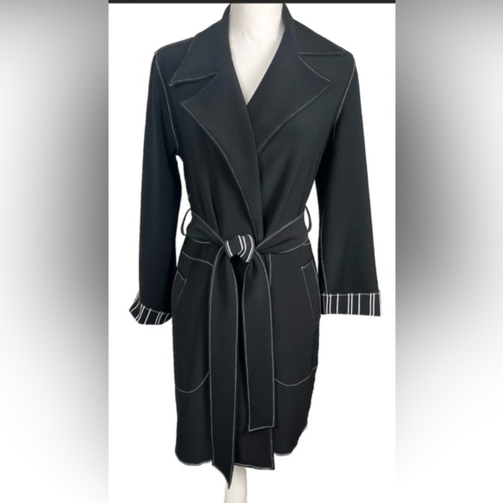 NWOT Chicos TRAVELERS COLLECTION-BLK/WHT- TRIM-TRENCH COAT W/BELT Sz 3/L